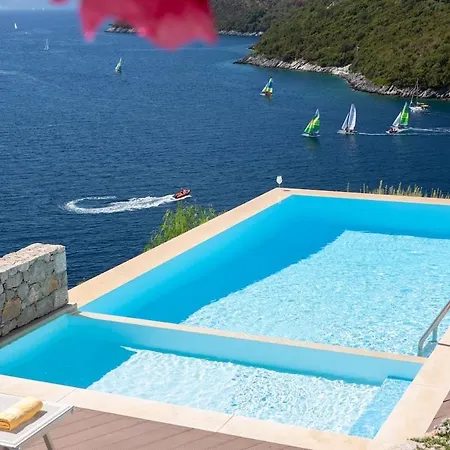 Kastos -stylish With Private Sea Access Villa Szívota