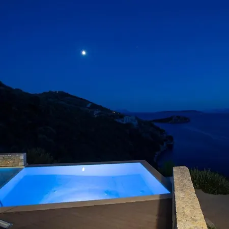 Kastos -stylish With Private Sea Access Sivota