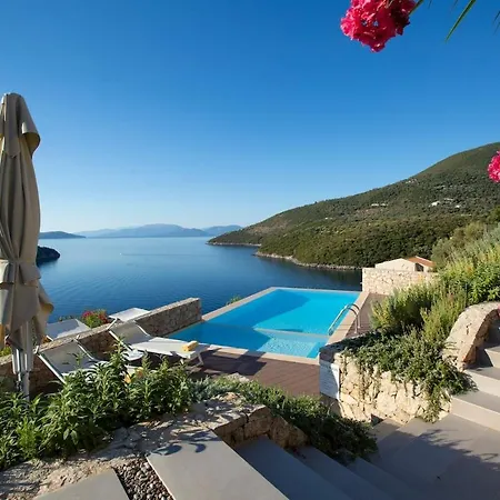 Kastos -stylish With Private Sea Access Szívota