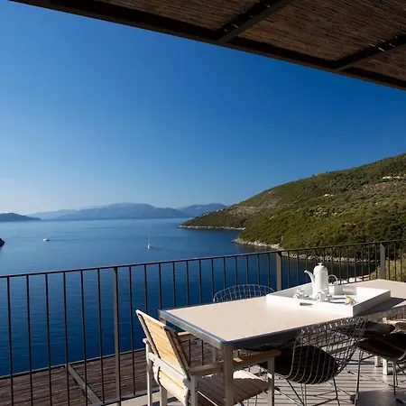 Villa Kastos -stylish With Private Sea Access Sivota