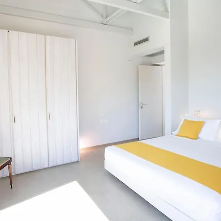 Kastos -stylish With Private Sea Access Villa *