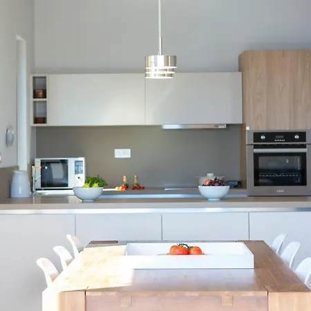 Villa Kastos -stylish With Private Sea Access